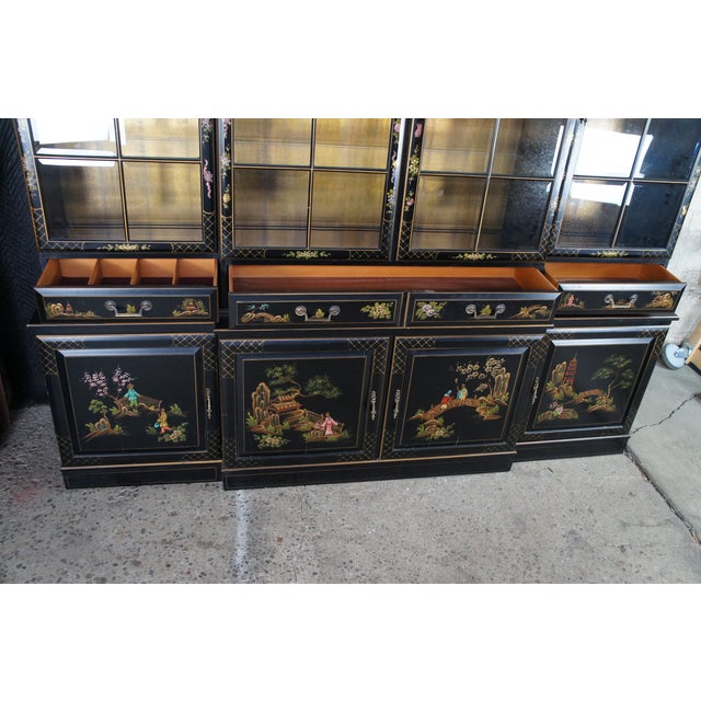 Black Mid 20th Century Union National Lacquered Chinoiserie Breakfront China Display Curio Cabinet 90", Attributed For Sale - Image 8 of 18