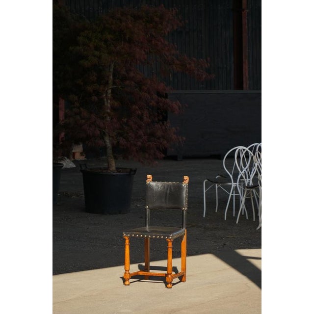 Swedish Grace Dining Chairs in Leather an Carved Wood, Early 20th Century, Set of 8 For Sale - Image 4 of 18