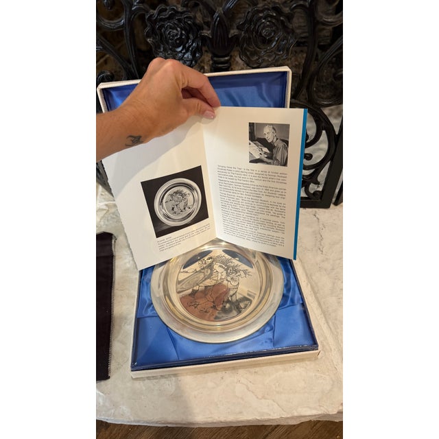 Gray Pristine 1970 Franklin Mint Norman Rockwell 1st Annual Christmas Plate - "Bringing Home the Tree" - Solid Sterling Silver - Factory Sealed in Plastic For Sale - Image 8 of 9