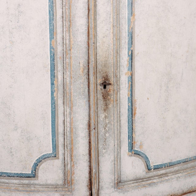 White English Bowfront Corner Cabinet in Pine For Sale - Image 8 of 11