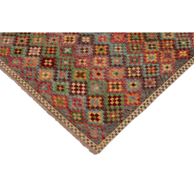 Shabby Chic Balochi Gray/Red Wool Rug - 4'10''x6'9'' For Sale - Image 4 of 10