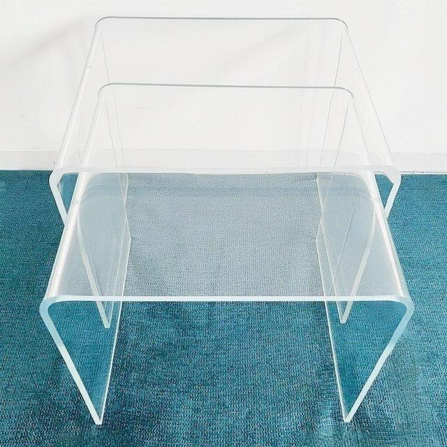Plastic Mid-Century Italian Space Age Acrylic Glass Nesting Tables, 1970s, Set of 2 For Sale - Image 7 of 9