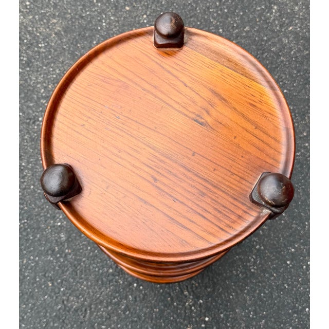 Three tier pine stand by Ethan Allen from their Old Tavern Pine collection. Nicely turned posts with three dish type...