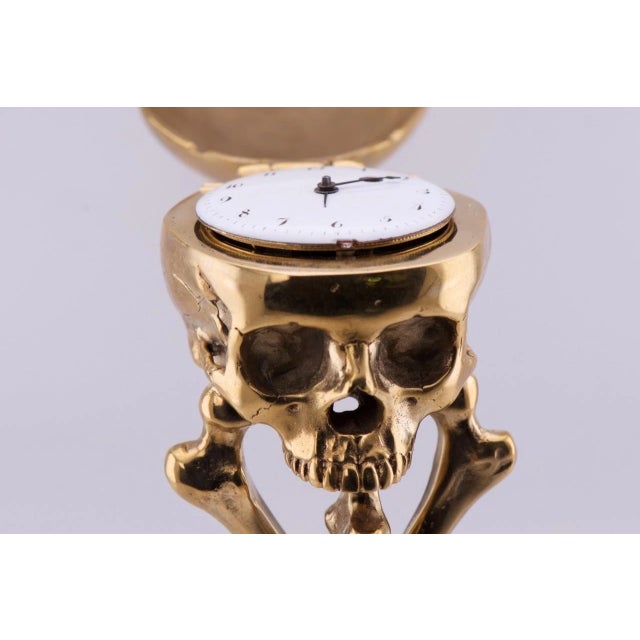 Early 19th Century Desk Clock French Ormolu Gilt Bronze Verge Fusee Memento Mori Skull Bones For Sale - Image 5 of 17