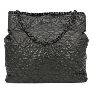 Chanel Grey Metallic Leather Chain Me Shoulder Bag Tote For Sale