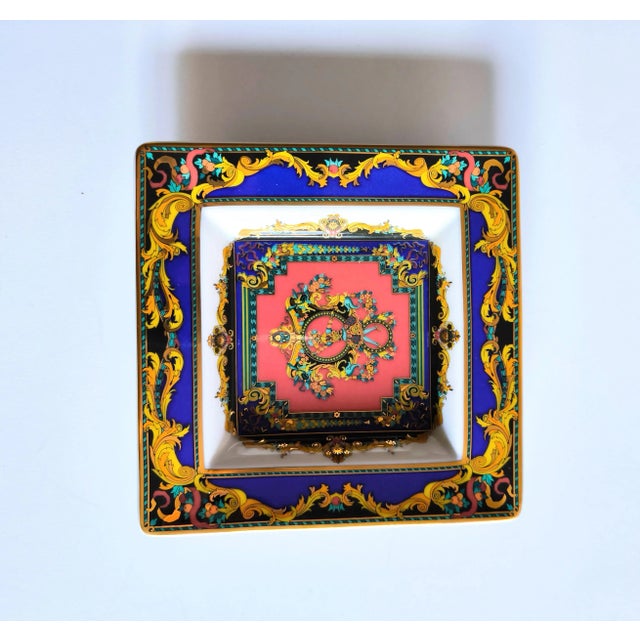 Ceramic 1990s Rosenthal Versace Le Rei Soleil Porcelain Plate For Sale - Image 7 of 10