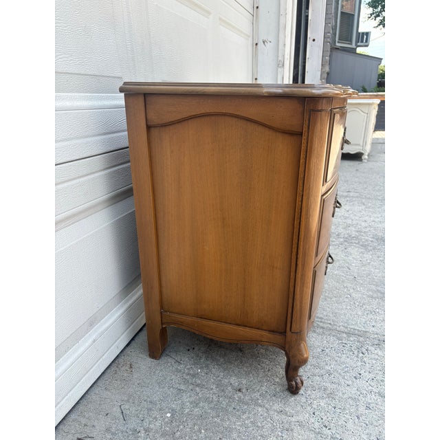 Mid 20th Century Vintage French Provincial Bachelor’s Chest Nightstand For Sale - Image 5 of 12