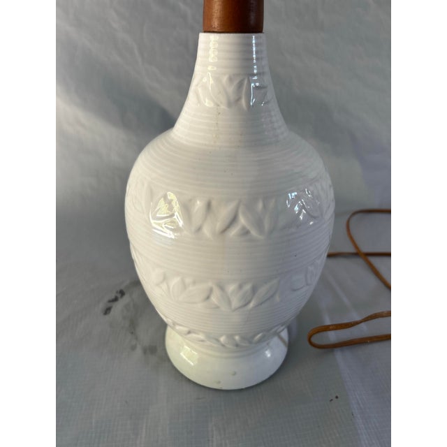 60's Midcentury Ceramic and Teak Wood Table Lamp For Sale - Image 4 of 4