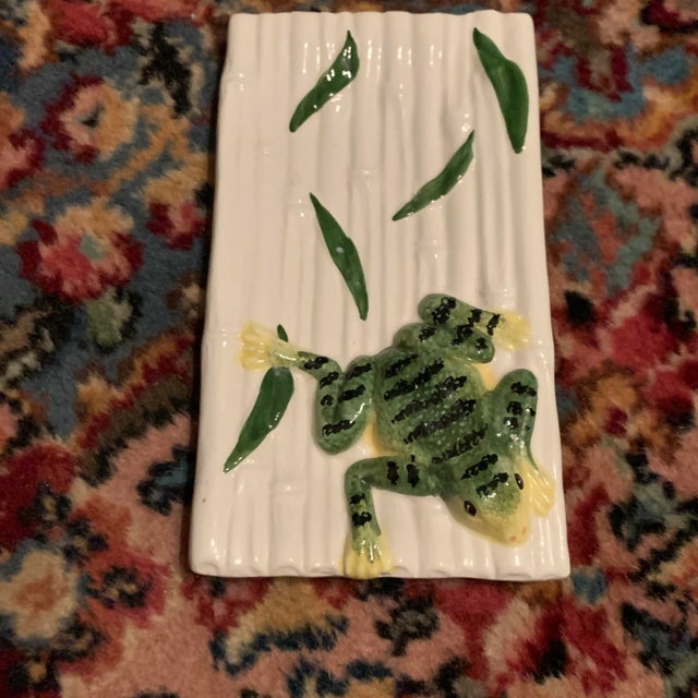 Italian Majolica Vietri Frog and Faux Bois Plate For Sale - Image 12 of 13