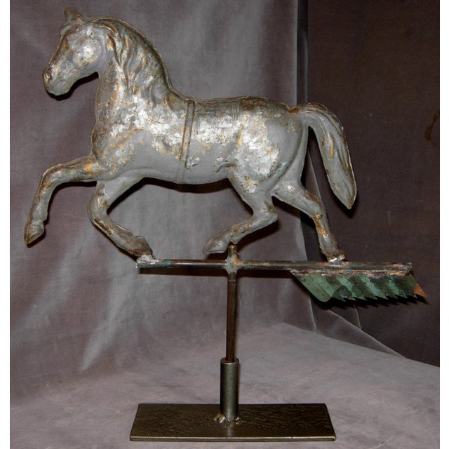 American Vintage Horse on Arrow Weathervane on Stand For Sale - Image 3 of 5