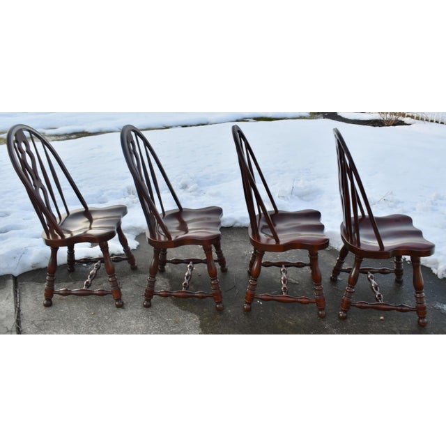1970s E R Buck Americana Maple Windsor Dining Chairs Set 4 Spindle Back Bullseye 70s For Sale - Image 5 of 13