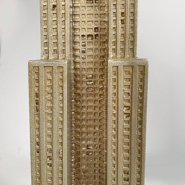 Italian Modern Skyscraper-Shaped Table Lamp by Lisola Che Non Cè, 1980s For Sale - Image 16 of 18