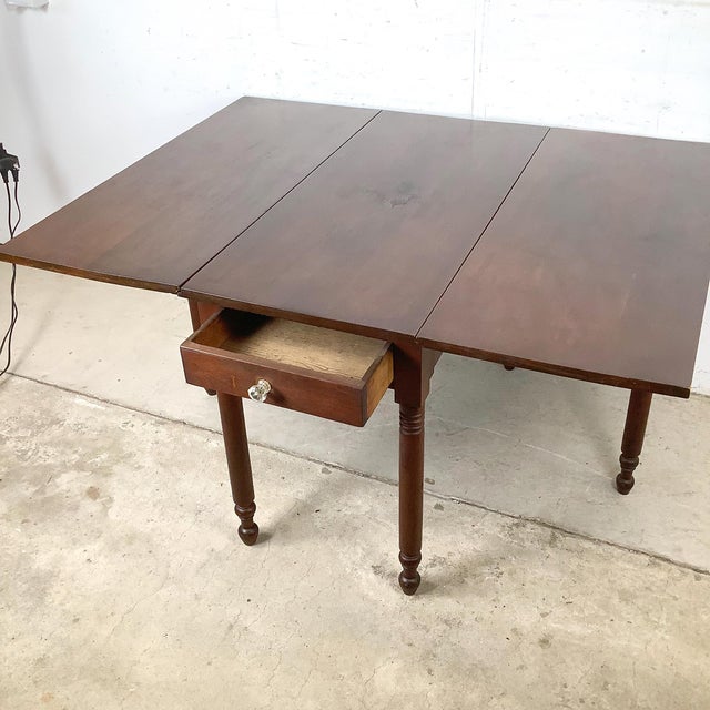 American Empire-Style Walnut Drop-Leaf Gate-Leg Table With Single Drawer For Sale - Image 4 of 17