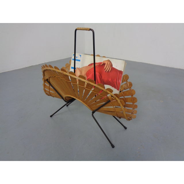1960s Italian Wicker and Iron Magazine Rack, 1960s For Sale - Image 5 of 18