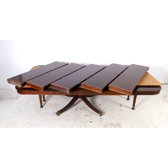 English Regency Style 19th Century Mahogany and Fruitwood Inlaid Pedestal Table For Sale In New York - Image 6 of 9