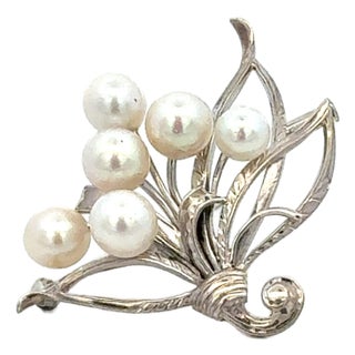 1990s Mikimoto Akoya Pearl Brooch 6.20 Mm Sterling Silver Estate For Sale