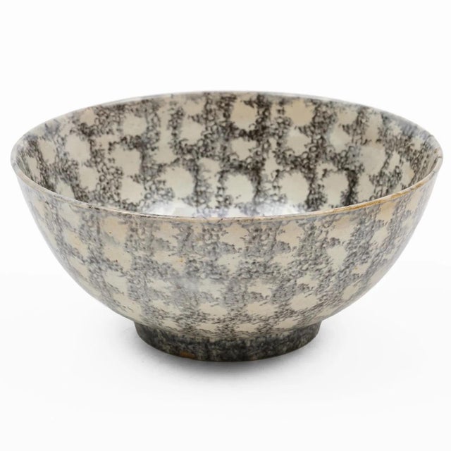 Antique early 19th century English spongeware bowl decorated with an overall smoke pattern. Measures 6" diameter x 2 5/8"...