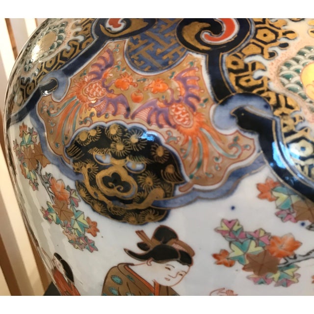 Large 19th Century Hand Painted Imari Porcelain Vase Meiji Period For Sale - Image 10 of 11