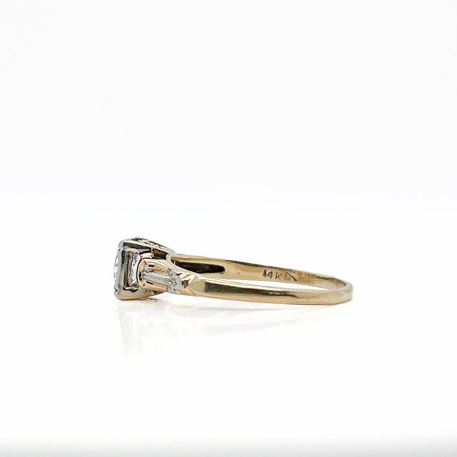 Early 20th Century Antique Edwardian 14 Karat Gold & Diamond Engagement Ring For Sale - Image 5 of 10