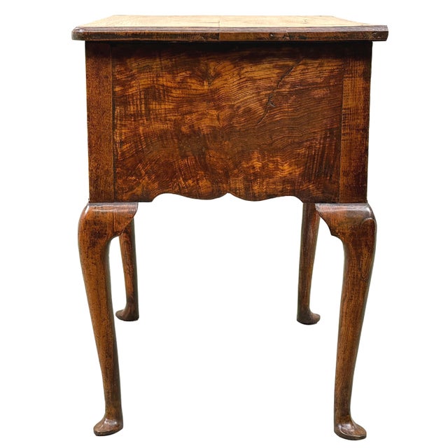Georgian Quilted Elm Lowboy, 1720s For Sale - Image 6 of 12