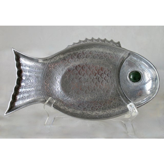 Mid-Century Modern Vintge C. 1975 Arthur Court Fish Serving Tray With Agate Green Eye For Sale - Image 3 of 16