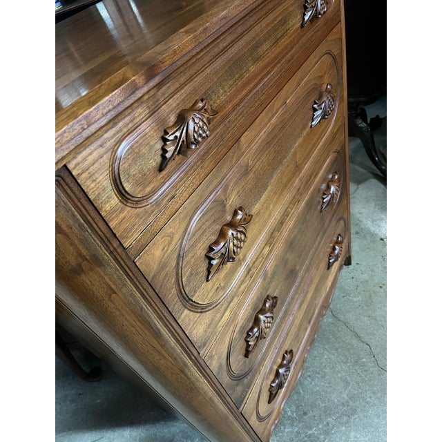 Wood Mid 20th Century Davis Cabinet Company Chest of Drawers For Sale - Image 7 of 9
