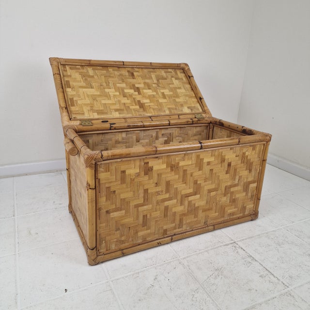 Mid-Century Modern Italian Woven Rattan and Bamboo Blanket Chest, 1970s For Sale - Image 13 of 18