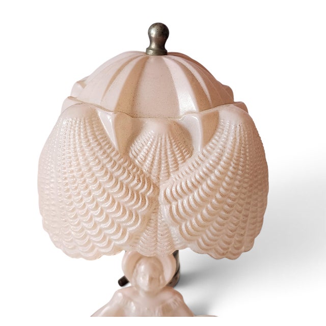 1940s Vintage Art-Deco Pale Pink Glass l.e. Smith "Southern Belle" Boudoir Lamp 1940s For Sale - Image 5 of 6