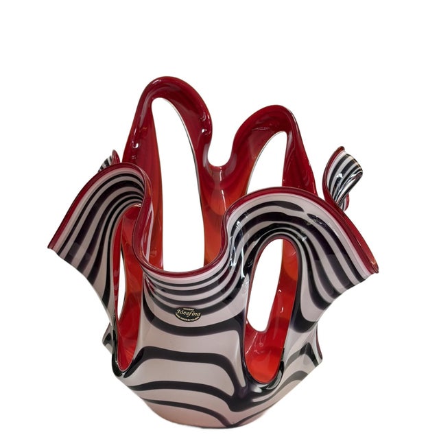 1970s Hand -Blown Art Glass Vase in 'Erupt' Pattern by Jozefina for Krosno Poland For Sale In Chicago - Image 6 of 14