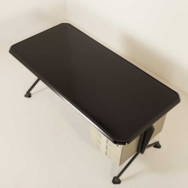 Mid-Century Desk by BBPR for Olivetti Synthesis, Italy, 1970s For Sale - Image 4 of 18