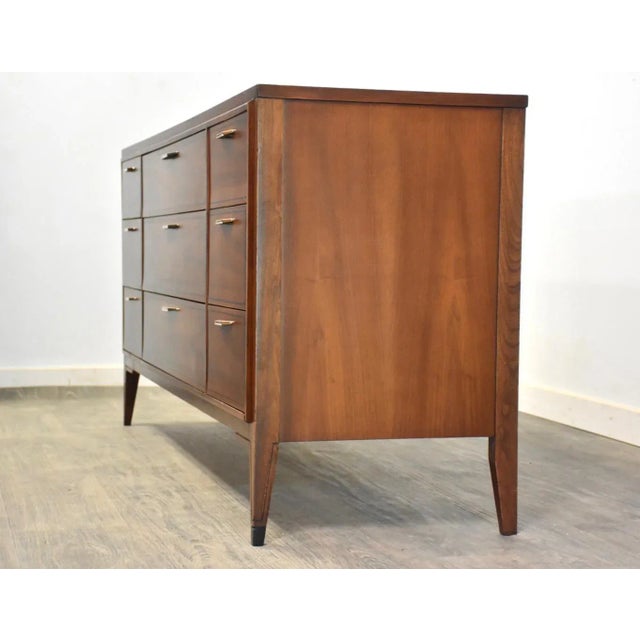 Mid-Century Modern Kent Coffey Tempo Walnut Dresser For Sale - Image 3 of 10
