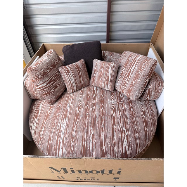 A sculptural centerpiece from Minotti’s Florida Outdoor collection, this 170 cm round loveseat features a solid teak...