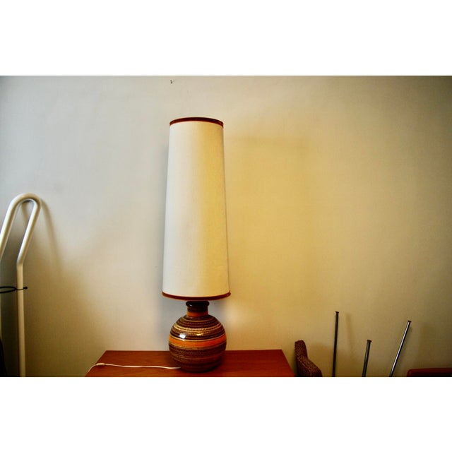 Ceramic lamp in perfect condition. Dimensions without socket: height 36cm, diameter 30cm. Sahara series. Original...