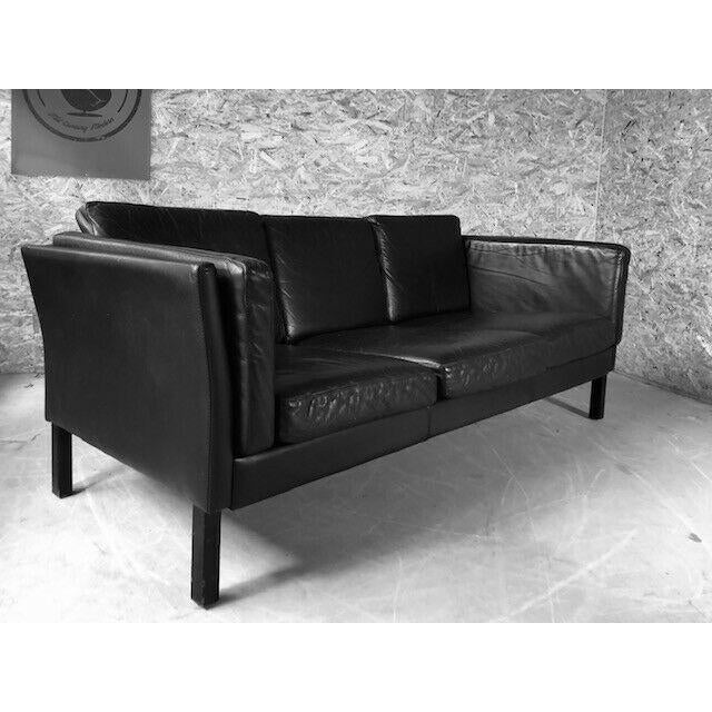 Mid-Century Danish 3-Seater Black Leather Sofa from Mogens Hansen For Sale - Image 6 of 9