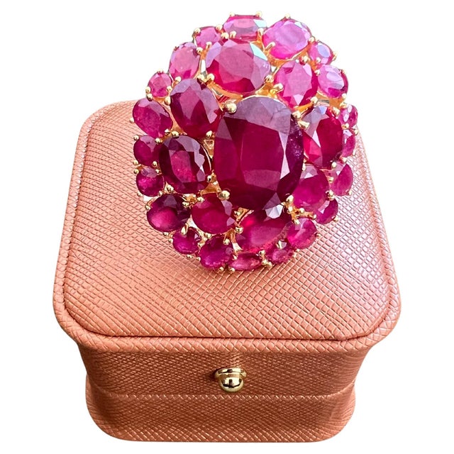 Bochic "Orient" Vintage Natural Ruby Cocktail Ring Set In 18K Gold, Certificate For Sale - Image 11 of 11