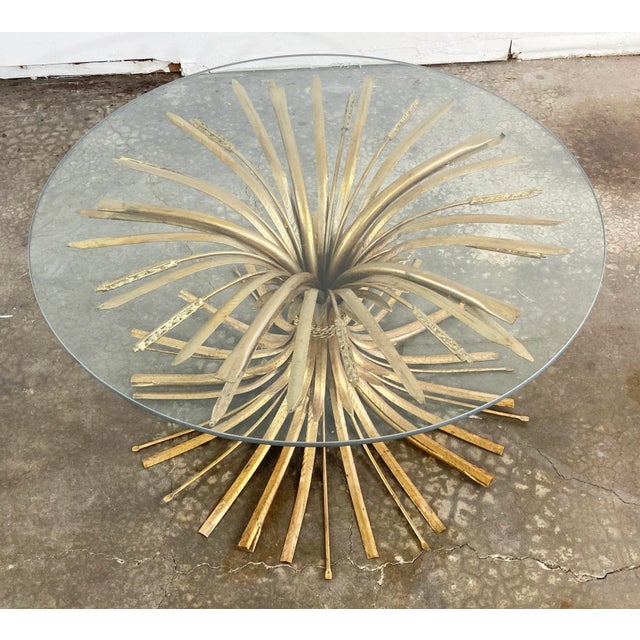 Vintage Hollywood Regency Style Gilt Sheaf of Wheat Round Glass Top Table For Sale - Image 4 of 10