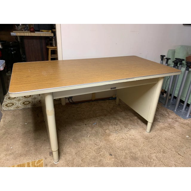 Mid-Century Modern 1970s Mid-Century Modern McDowell and Craig Vintage Metal Writing Desk For Sale - Image 3 of 13