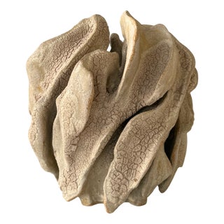 Geoma Kurinuki 7 Sculpture in Clay by Pellizco Ceramica For Sale
