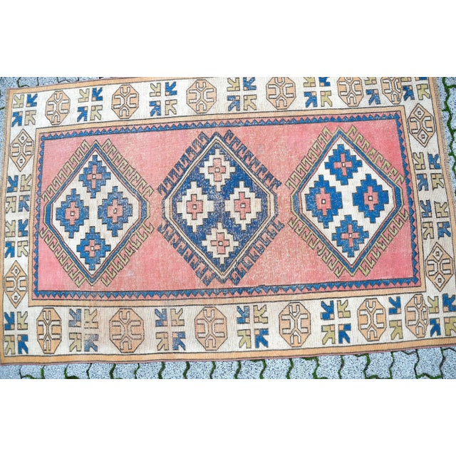 Light Pink 1960s Vintage Turkish Handmade Rug For Sale - Image 8 of 11