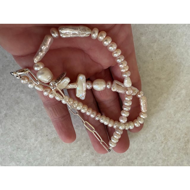 Freshwater Pearl Necklace With Silvertone Clasp and Chain Designed by Matthew Izzo For Sale - Image 4 of 4