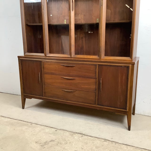 Kent Coffey 1960s Mid-Century Walnut Sideboard With Glass-Front Storage For Sale - Image 4 of 12