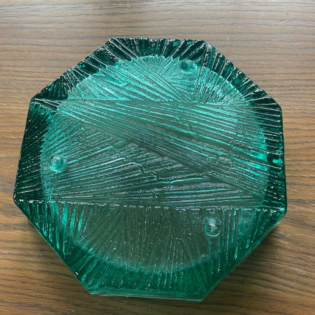 Blenko Blenko Green Glass Ashtray – Mid Century Modern Ice Block Textured Geometric Cigar Ashtray For Sale - Image 4 of 7