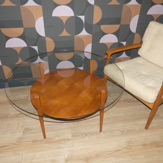 Mid-Century Moderm Coffee Table in Glass and Wood with Tapered Round Legs, 1960s For Sale - Image 14 of 16