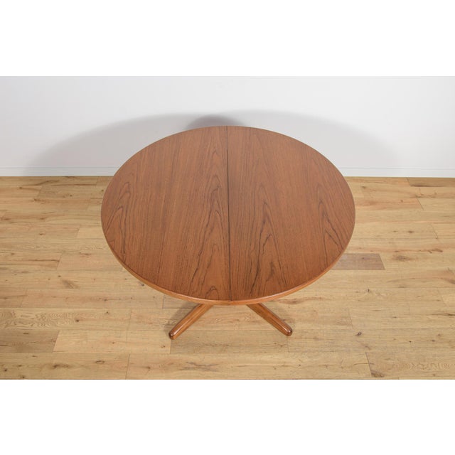 Mid-Century Round Teak Extendable Dining Table, United Kingdom, 1950s For Sale - Image 4 of 17