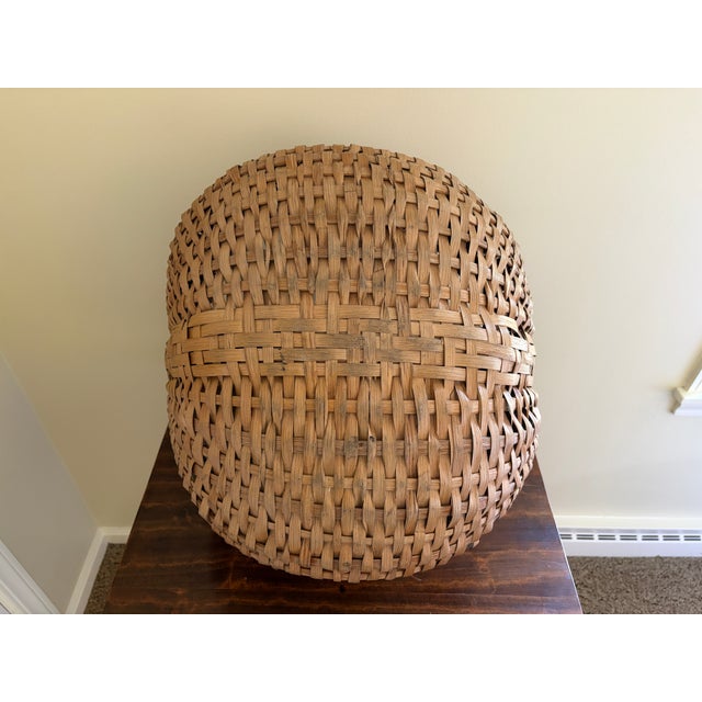 Late 19th-Century American Oak Splint Gathering Basket For Sale - Image 10 of 10