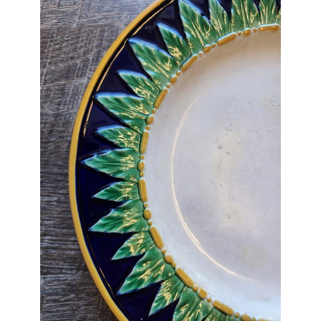 19th C. George Jones Majolica 9" Luncheon/Dessert Plate With Acanthus Border For Sale - Image 10 of 14