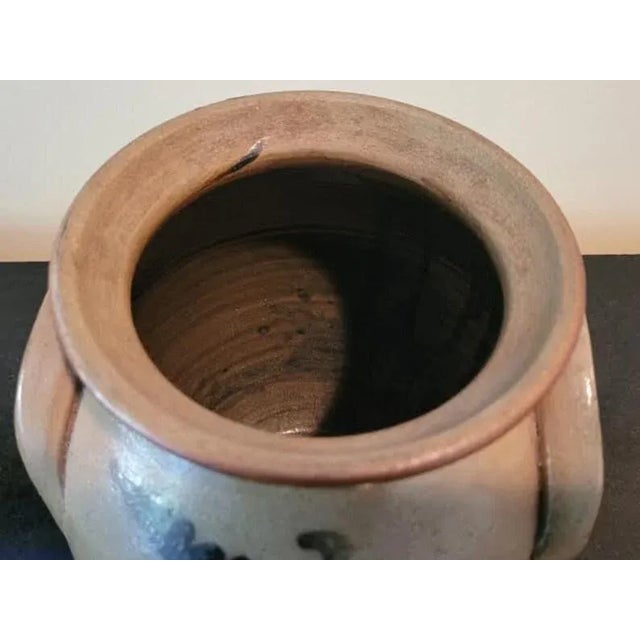 1940s Vintage Glazed Crock With a Bird and Flower Motif For Sale - Image 5 of 8