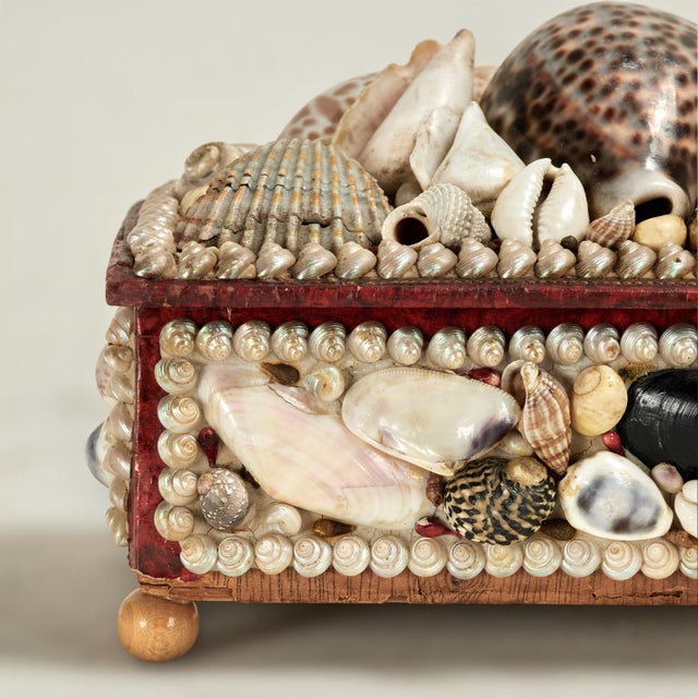 Antique British Colonial Seashell Encrusted Jewelry Box For Sale - Image 10 of 12