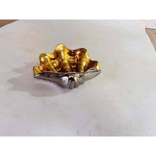 Ceramic Shell-Shaped Vide Poche in Silver and Gold Colors, 20th Century For Sale - Image 3 of 10