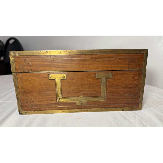 Large High Quality Antique 19th Century Wood Inlaid Brass Writing Lap Desk Box For Sale In New York - Image 6 of 18